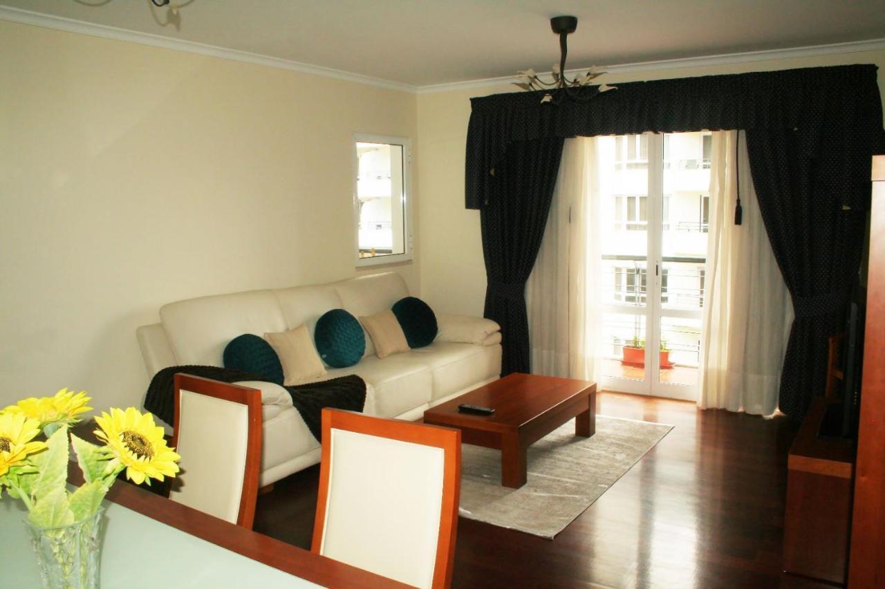 פונשל Smarts Apartment Da Ajuda מראה חיצוני תמונה