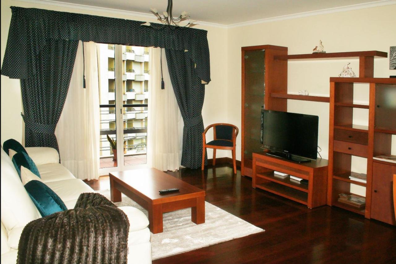 פונשל Smarts Apartment Da Ajuda מראה חיצוני תמונה